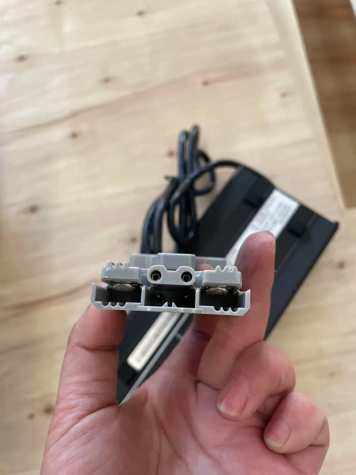 Зарядное устройство для тележек CBD20W-II 48/5A (Charger) — фото 2